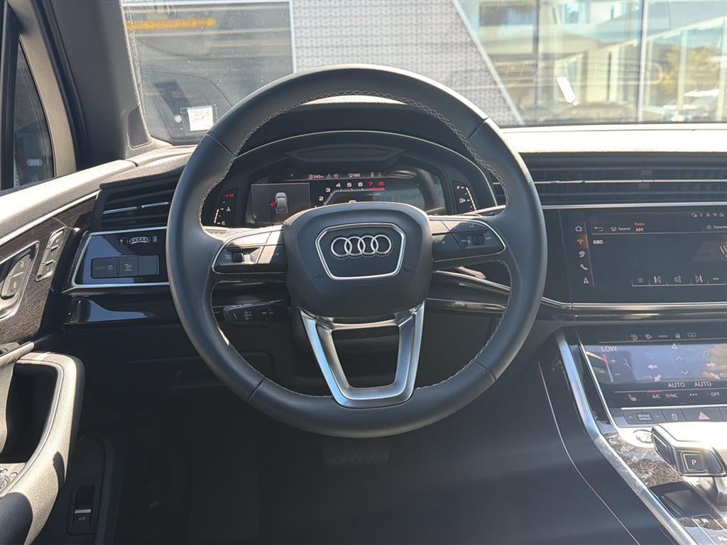 2026 Audi Q7 Premium