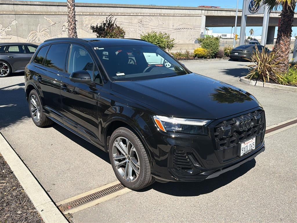 2026 Audi Q7 Premium
