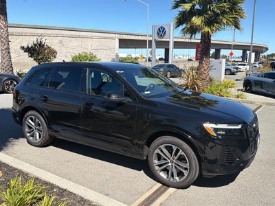 2026 Audi Q7 Premium