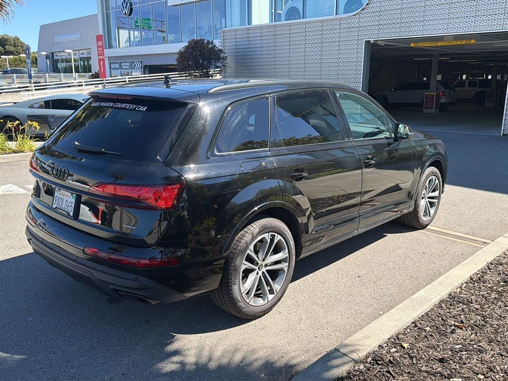 2026 Audi Q7 Premium