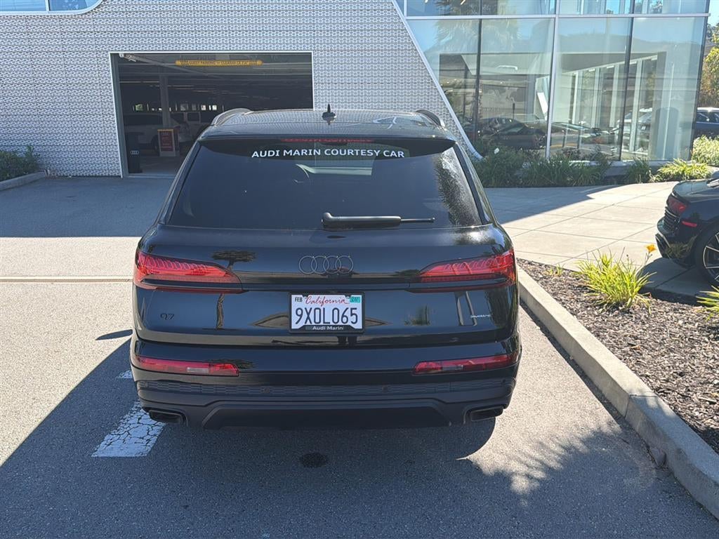 2026 Audi Q7 Premium