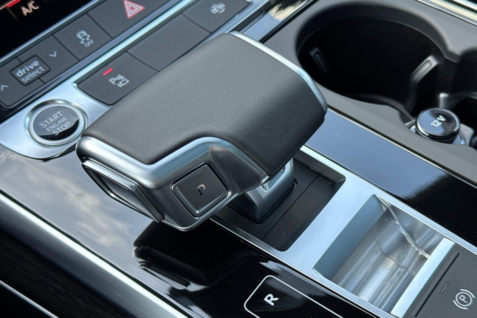 2026 Audi Q7 Premium