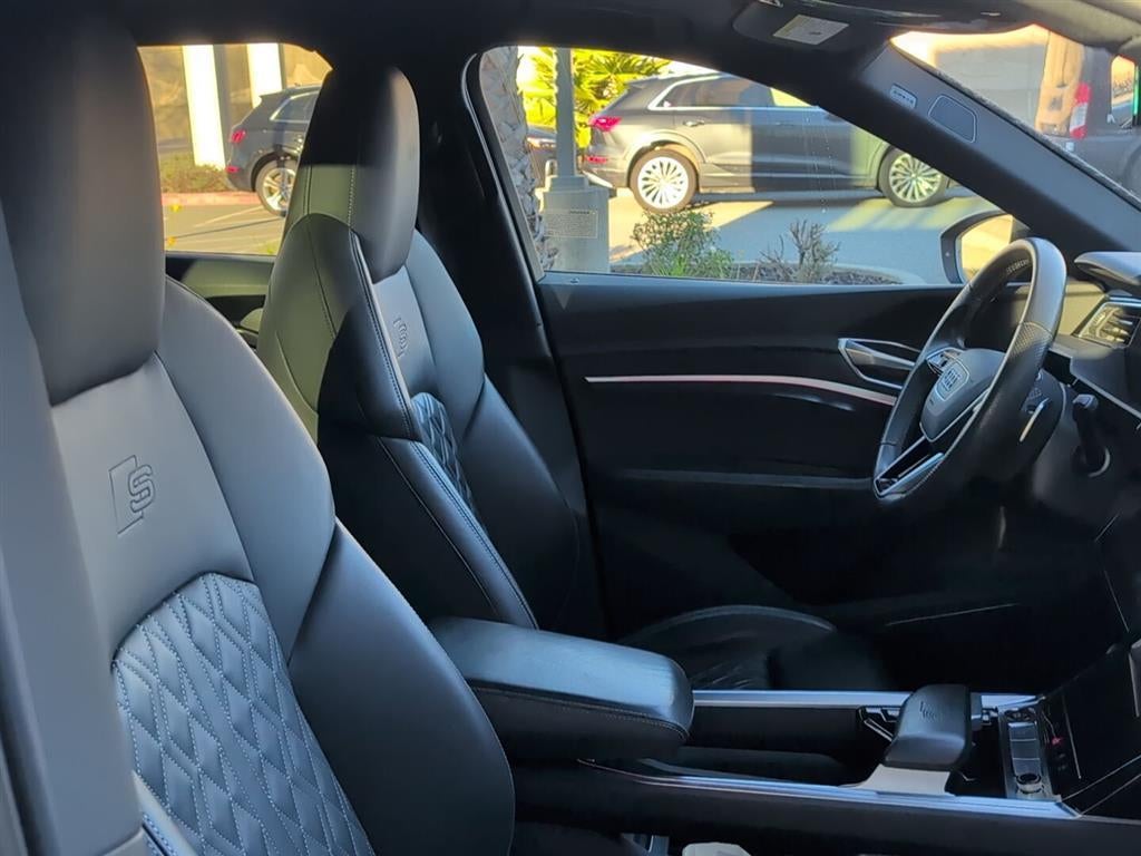 2023 Audi e-tron S Premium Plus
