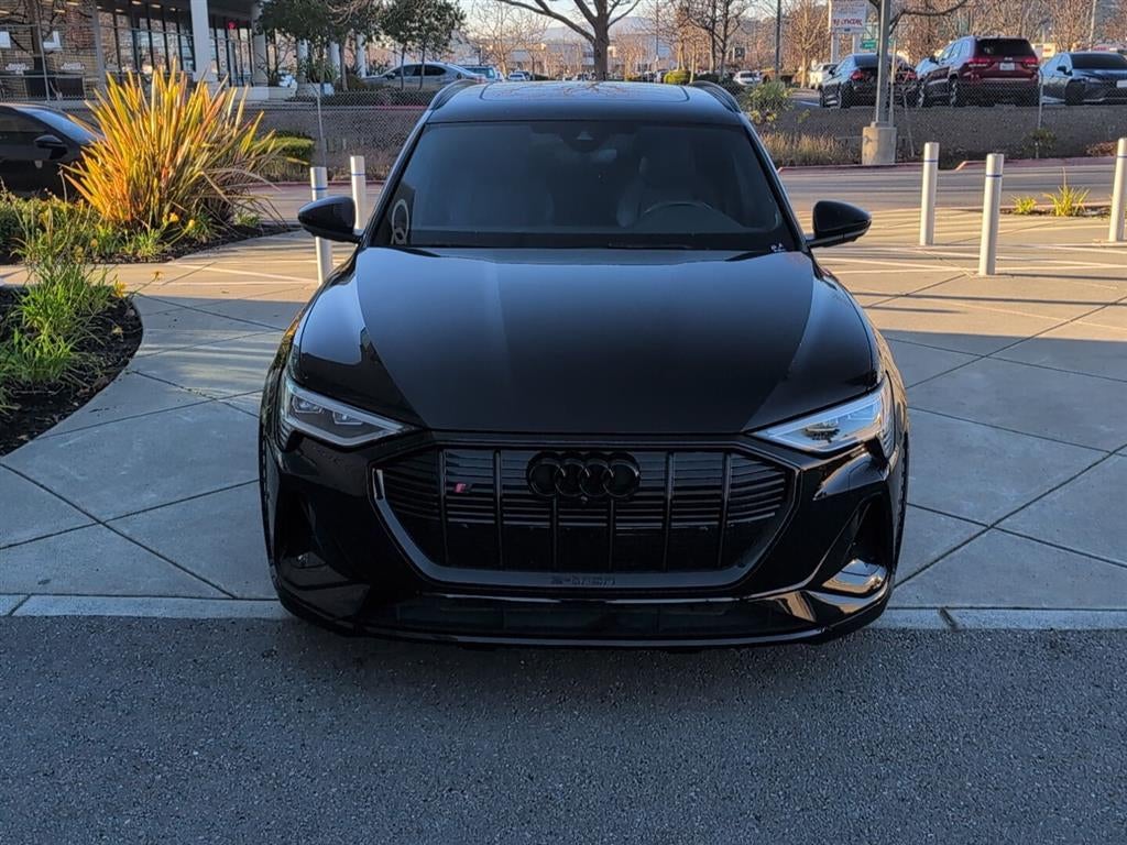2023 Audi e-tron S Premium Plus
