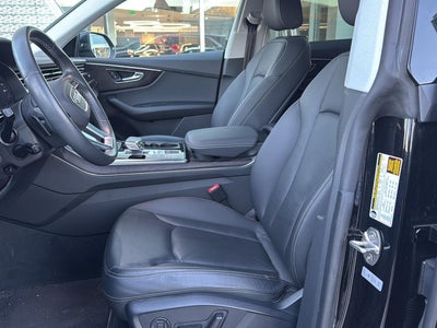 2023 Audi Q8 Premium