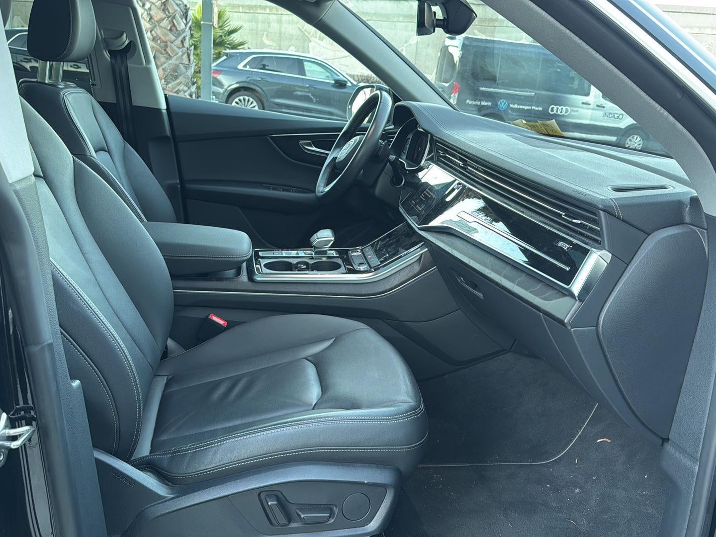 2023 Audi Q8 Premium