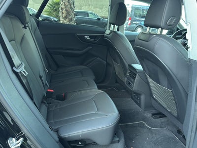 2023 Audi Q8 Premium