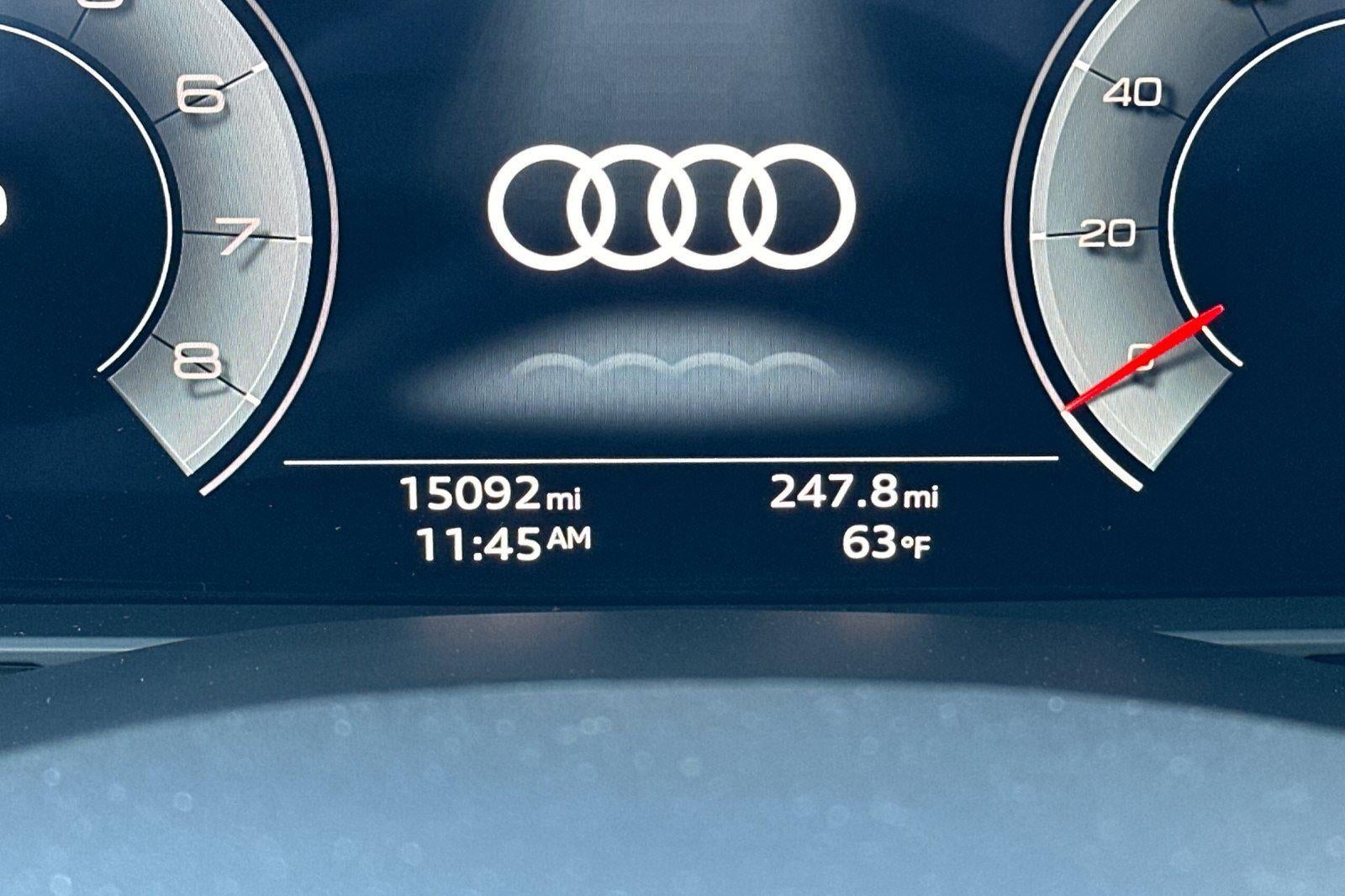 2023 Audi Q8 Premium