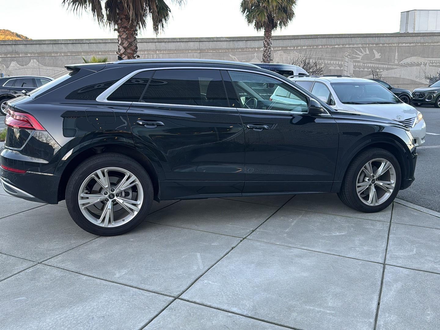 2023 Audi Q8 Premium