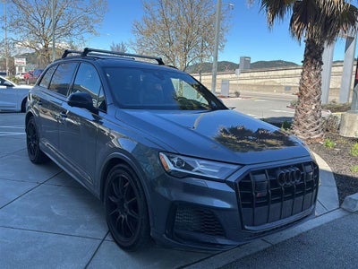 2022 Audi SQ7 Premium Plus