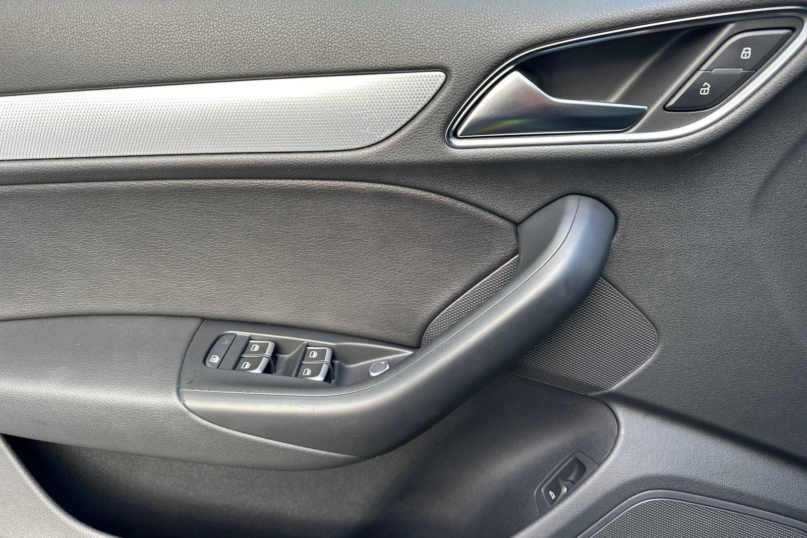 2016 Audi Q3 Premium Plus