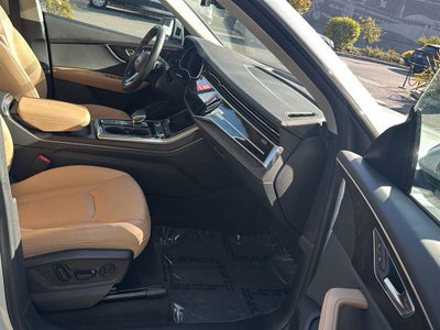 2024 Audi Q8 Premium Plus