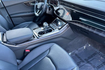 2023 Audi Q8 Premium Plus