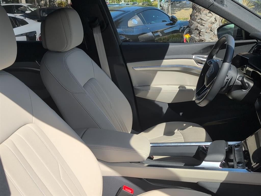 2024 Audi Q8 e-tron Sportback S line Premium Plus
