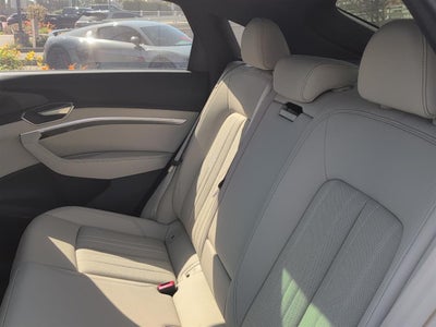2024 Audi Q8 e-tron Sportback S line Premium Plus