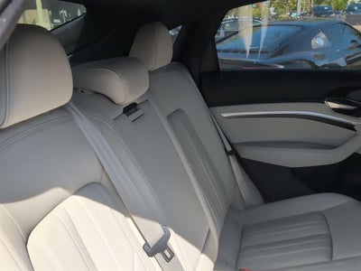 2024 Audi Q8 e-tron Sportback S line Premium Plus