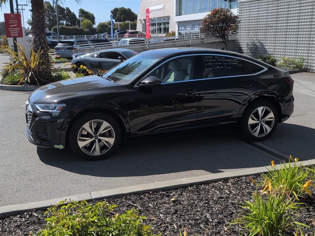 2024 Audi Q8 e-tron Sportback S line Premium Plus