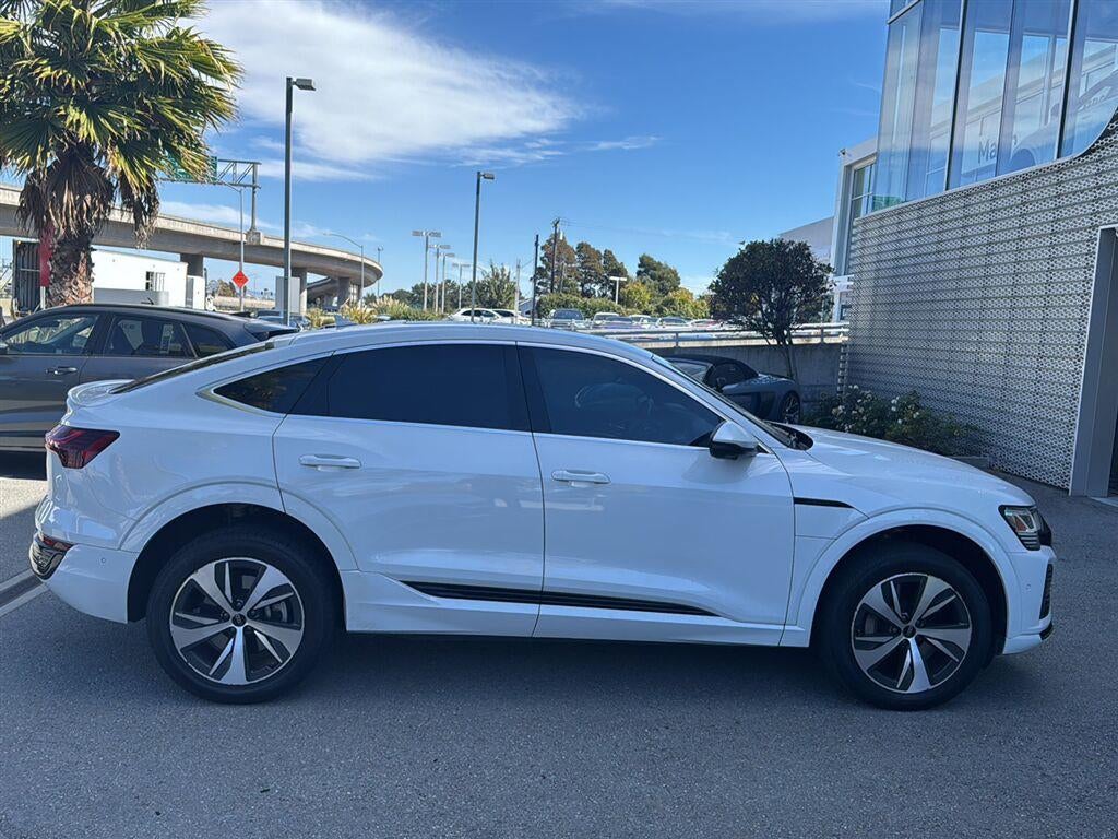 2024 Audi Q8 E-Tron Sportback S line Premium Plus