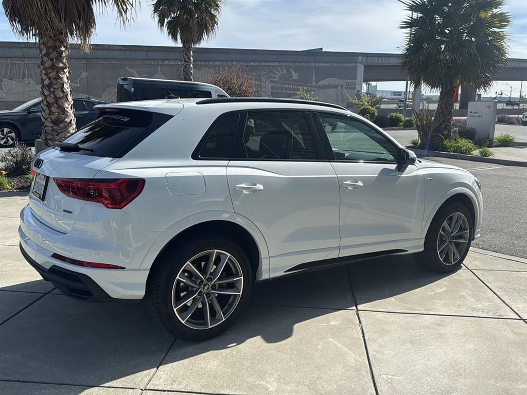 2025 Audi Q3 S line Premium