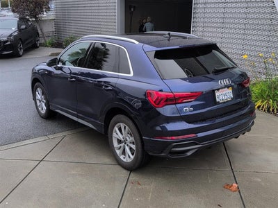 2022 Audi Q3 S line Premium