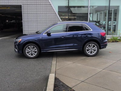 2022 Audi Q3 S line Premium
