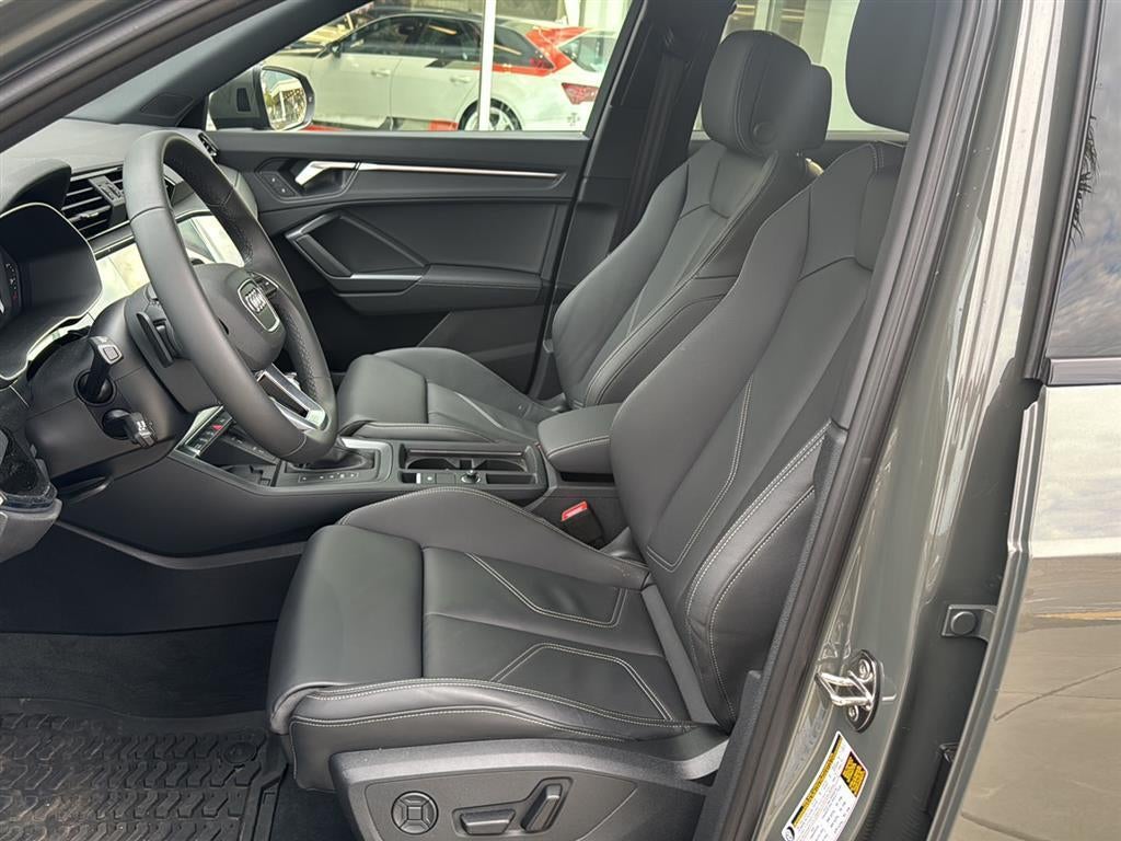 2025 Audi Q3 S line Premium