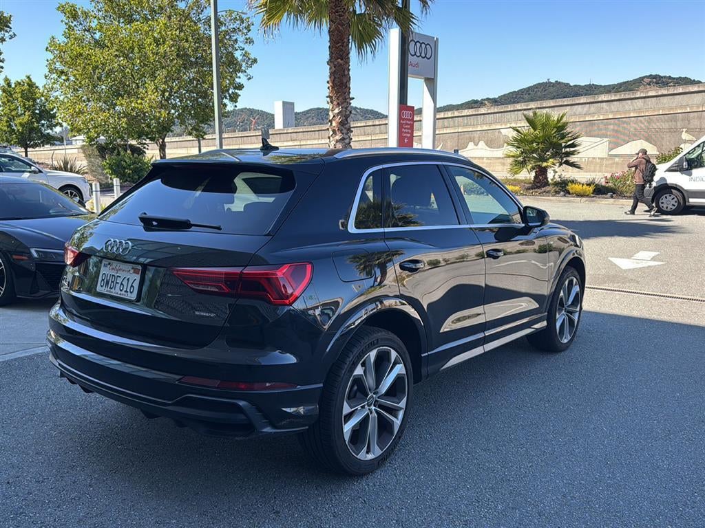 2021 Audi Q3 S line Premium