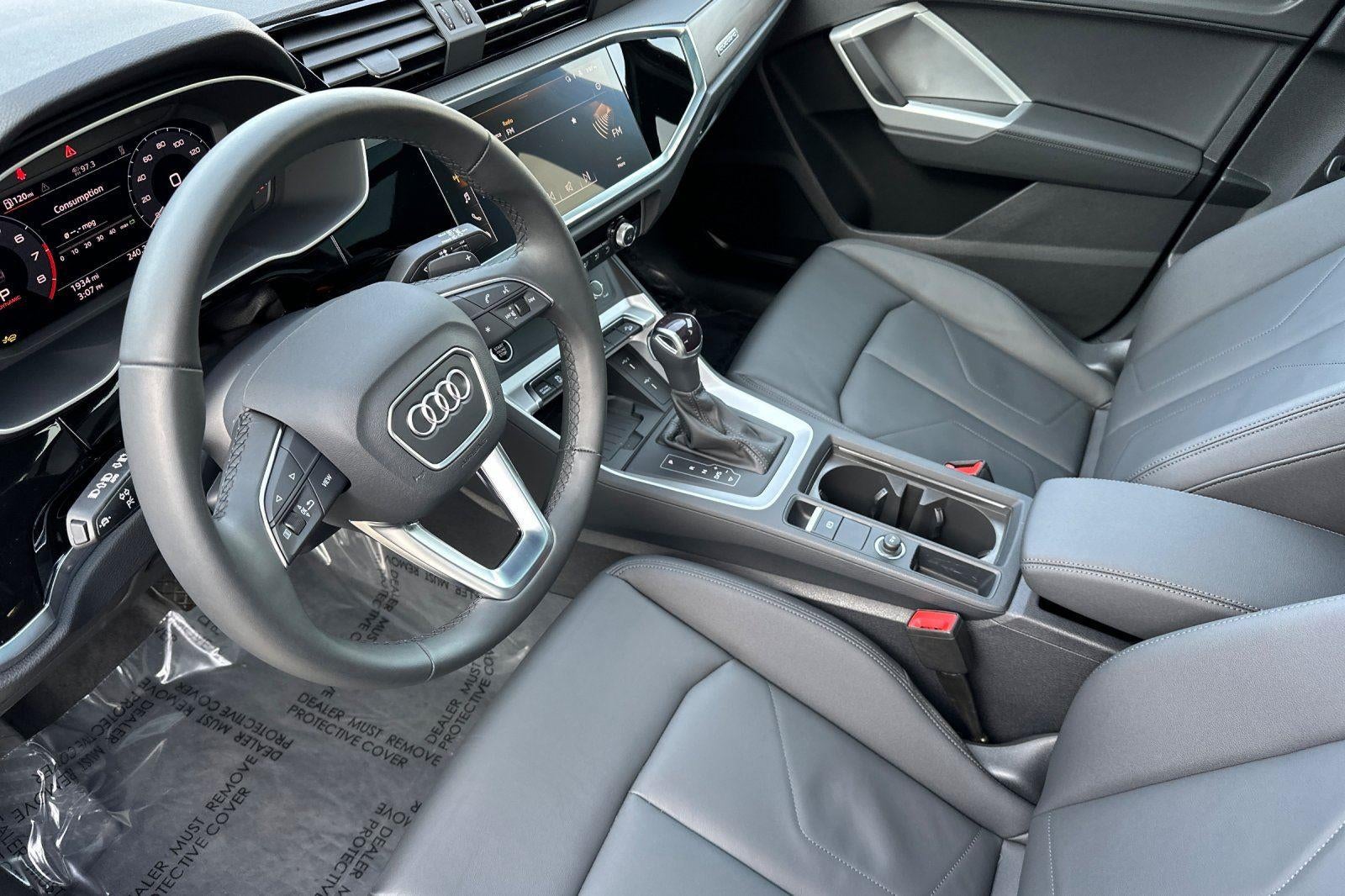 2025 Audi Q3 S line Premium