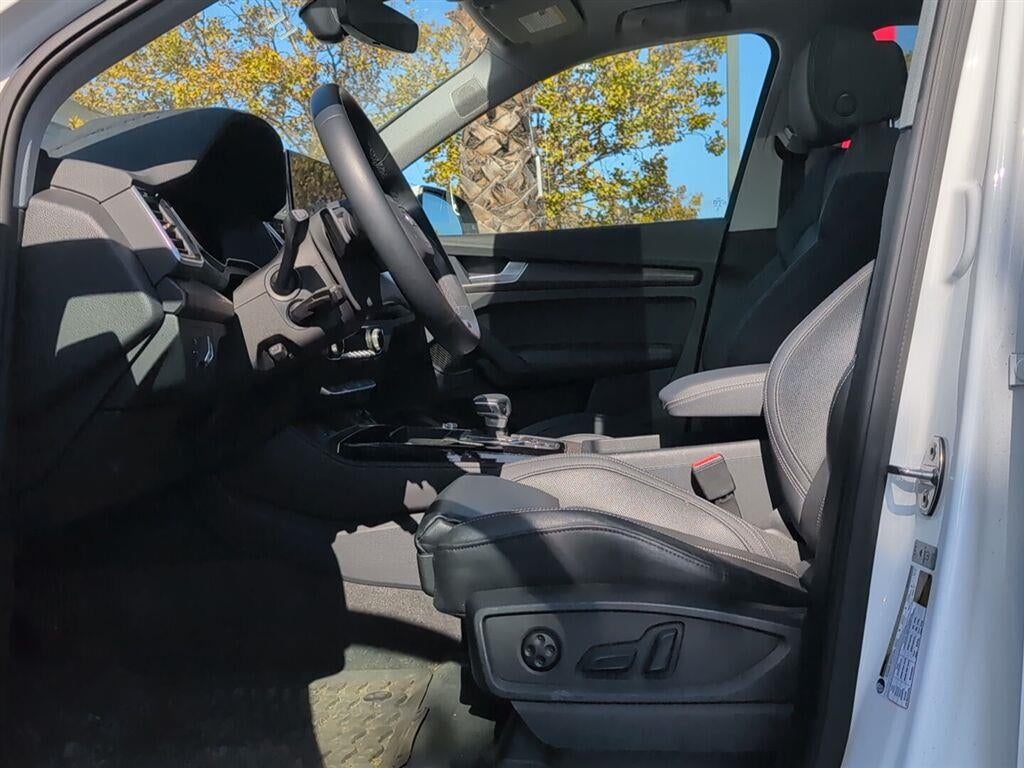 2023 Audi Q5 S line Premium Plus