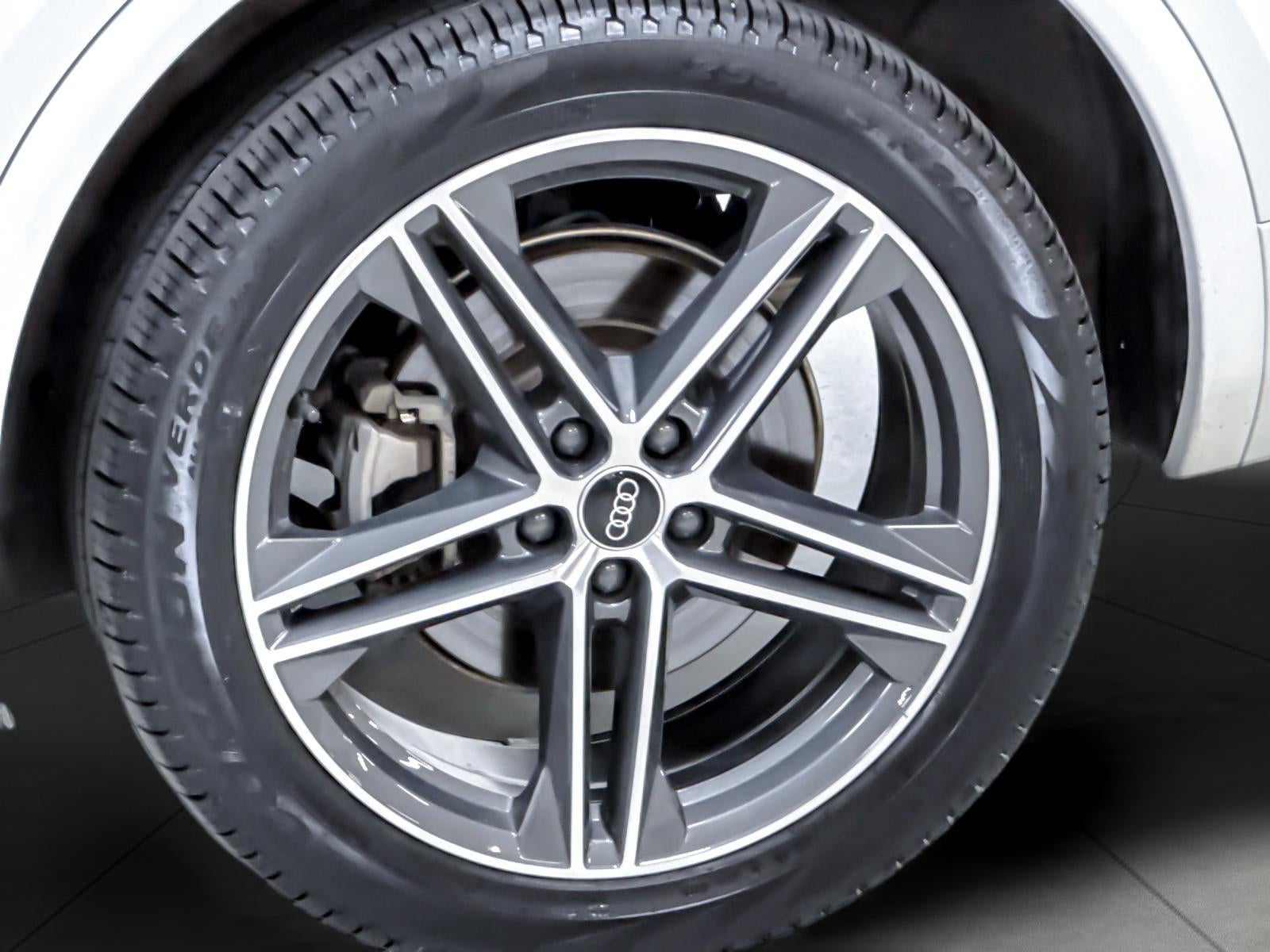 2023 Audi Q5 S line Premium Plus
