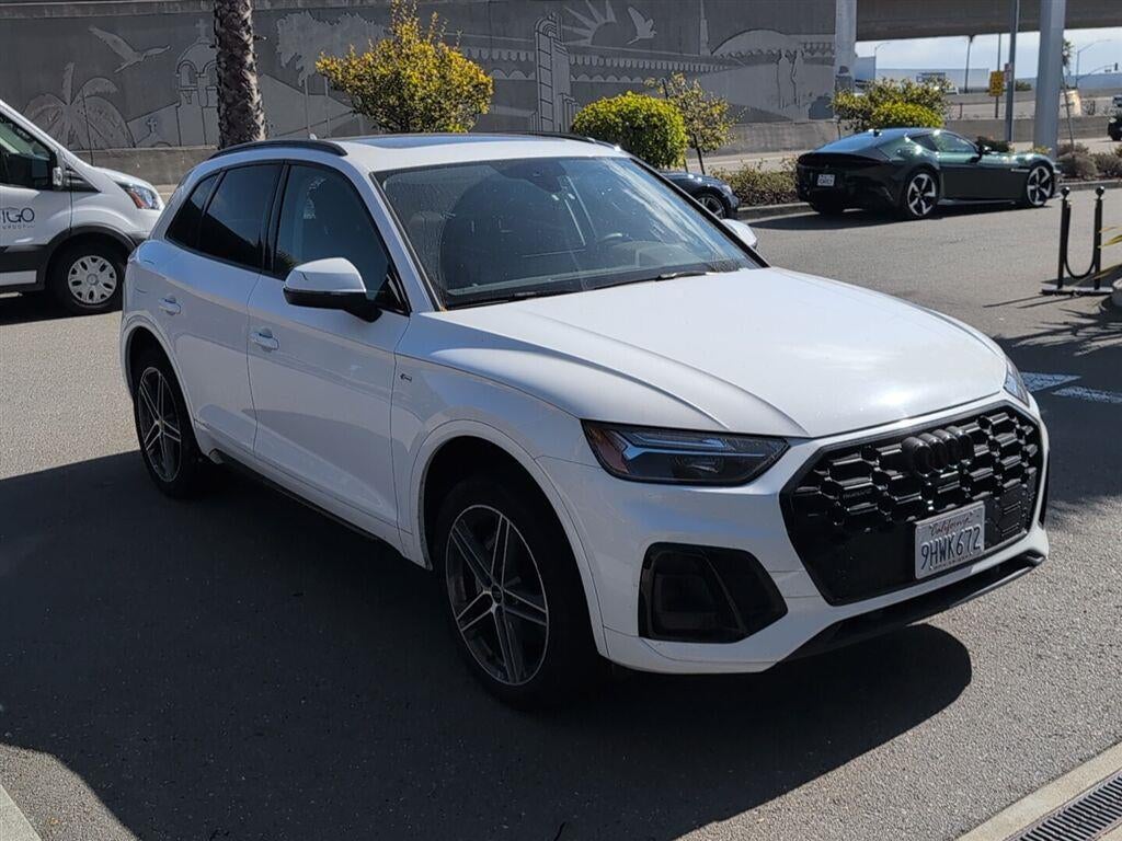 2023 Audi Q5 S line Premium Plus