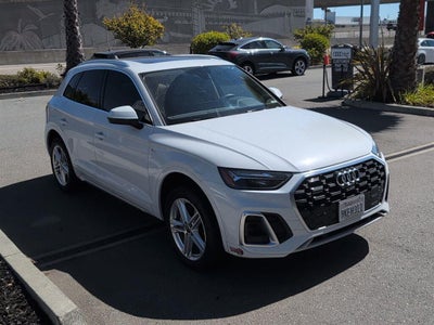2024 Audi Q5 S line Premium Plus