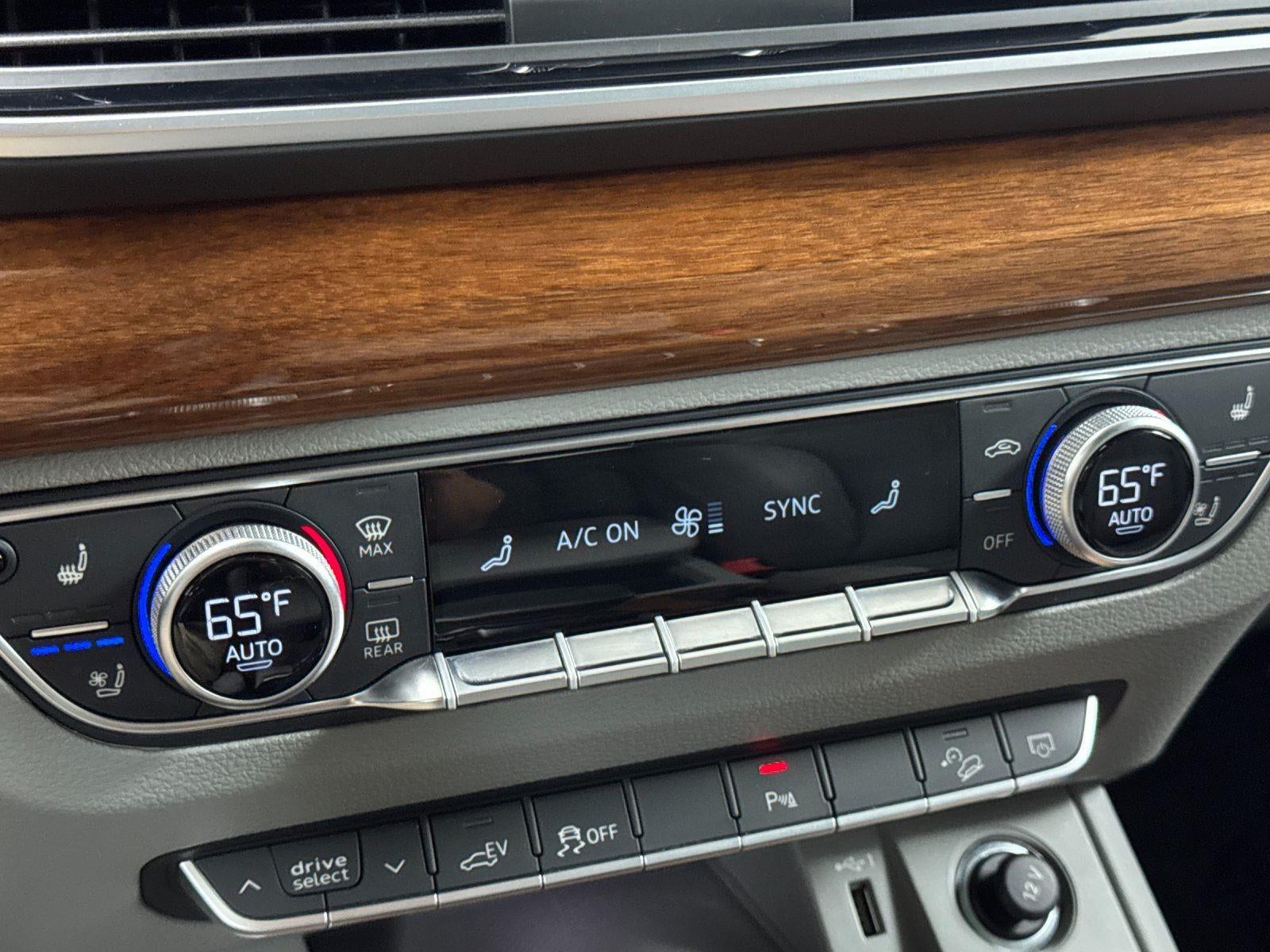 2024 Audi Q5 S line Premium Plus