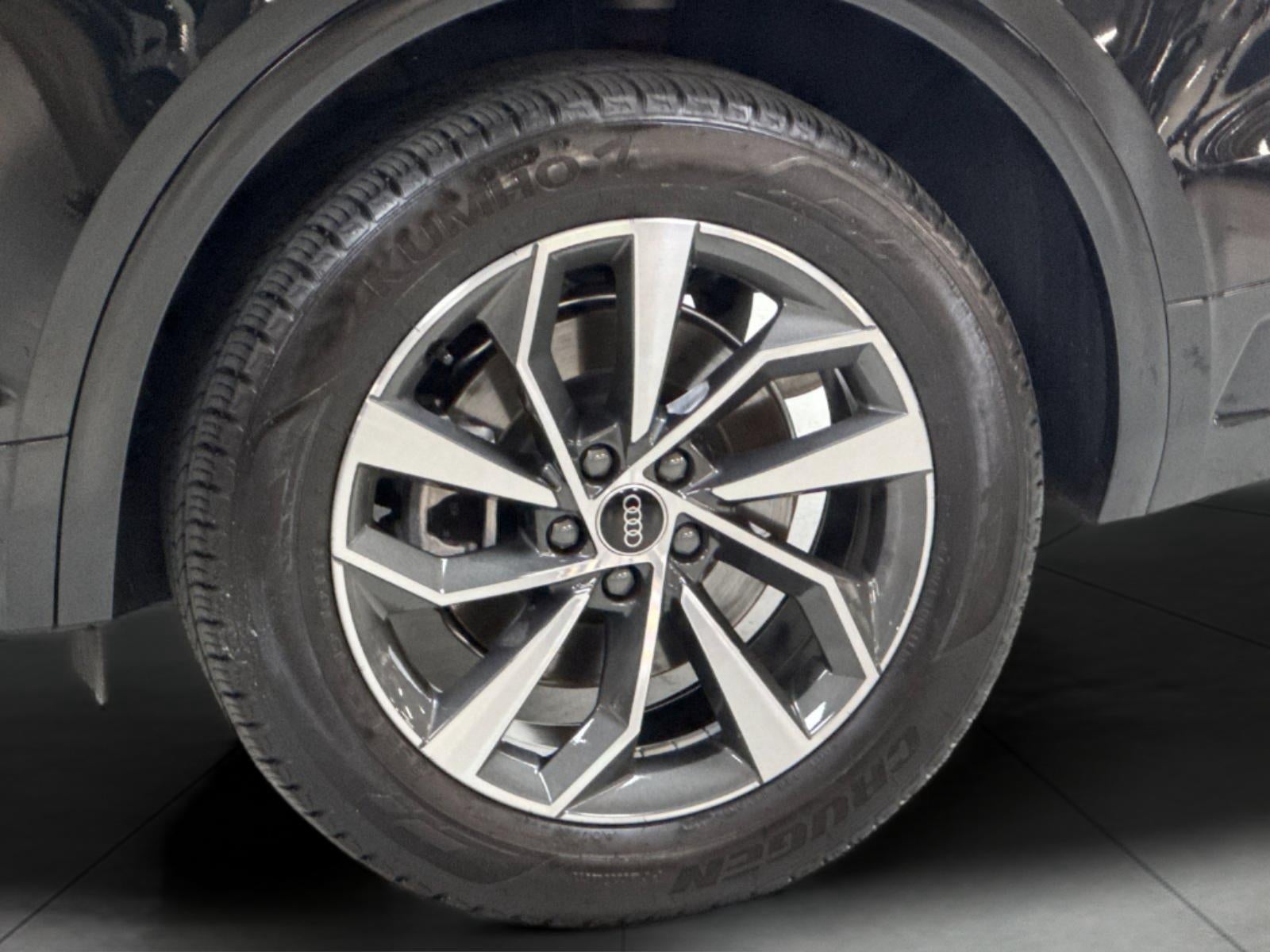 2023 Audi Q5 S line Premium Plus