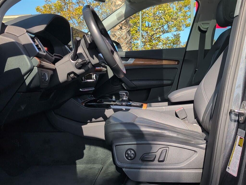 2023 Audi Q5 S line Premium Plus