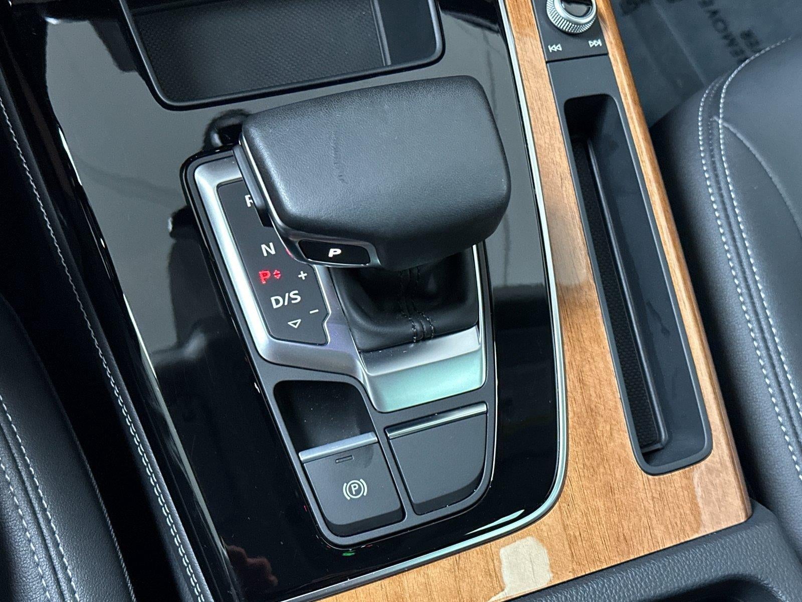 2023 Audi Q5 S line Premium Plus