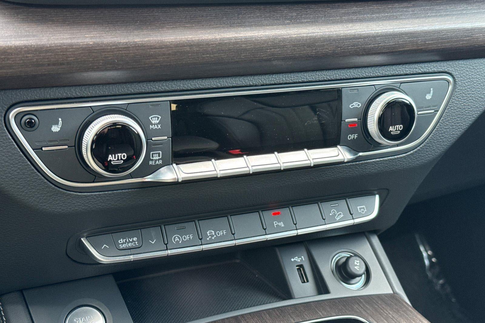 2025 Audi Q5 S line Premium Plus