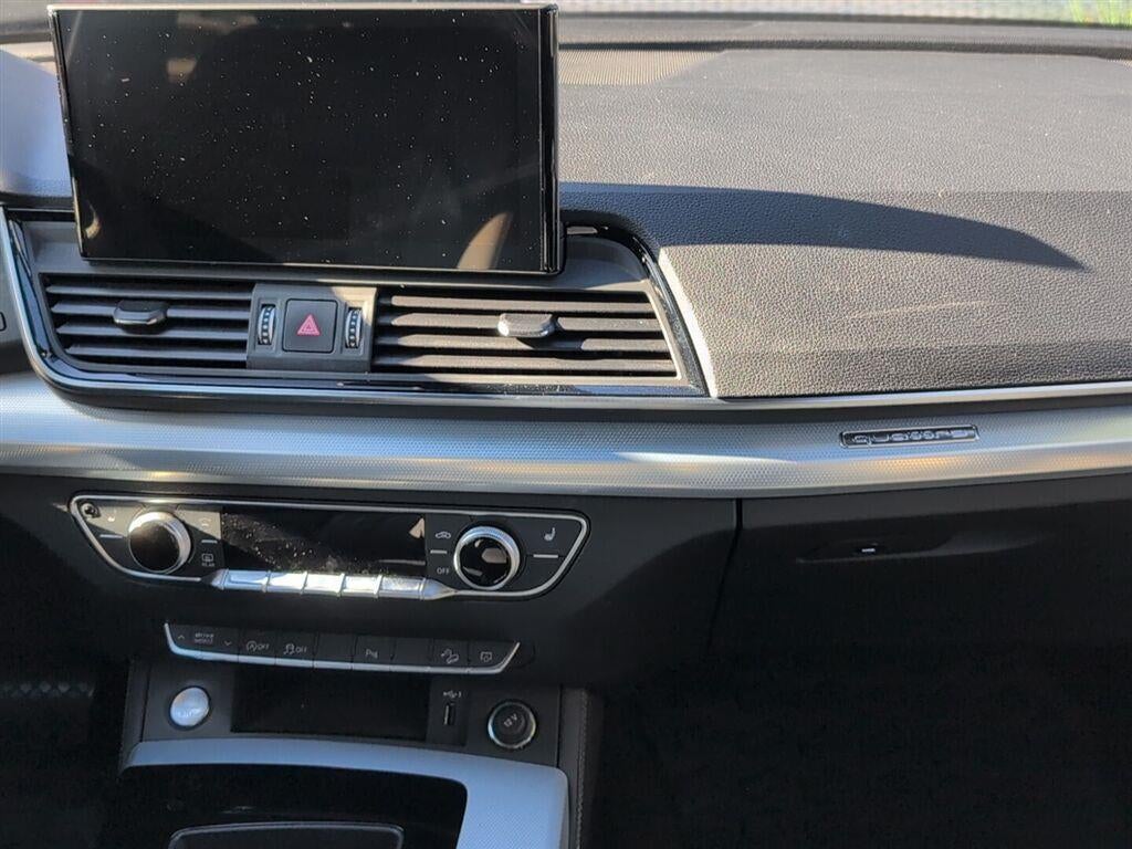 2024 Audi Q5 S line Premium Plus