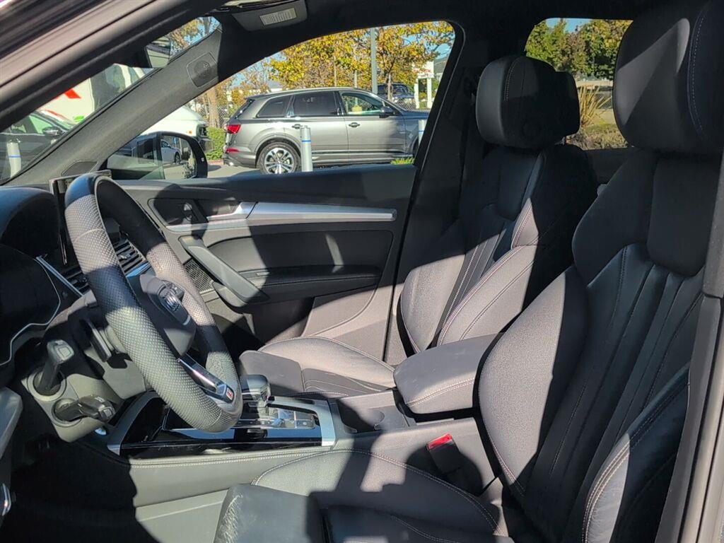 2024 Audi Q5 S line Premium Plus