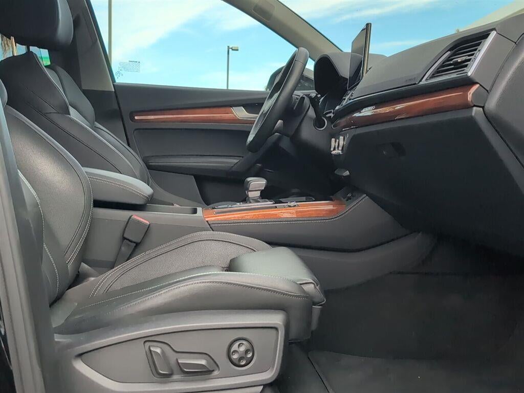 2023 Audi Q5 S line Premium Plus