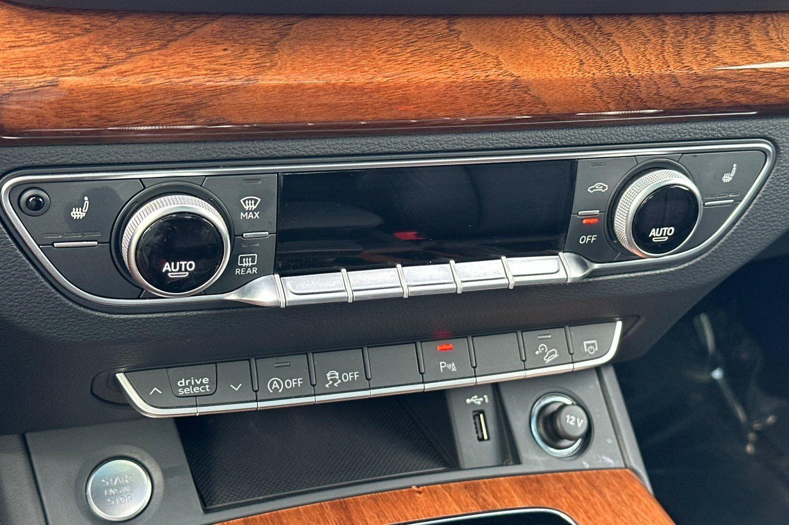 2023 Audi Q5 S line Premium Plus