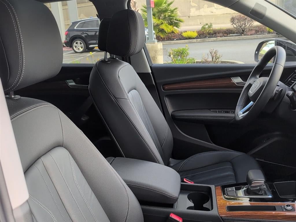 2023 Audi Q5 S line Premium Plus