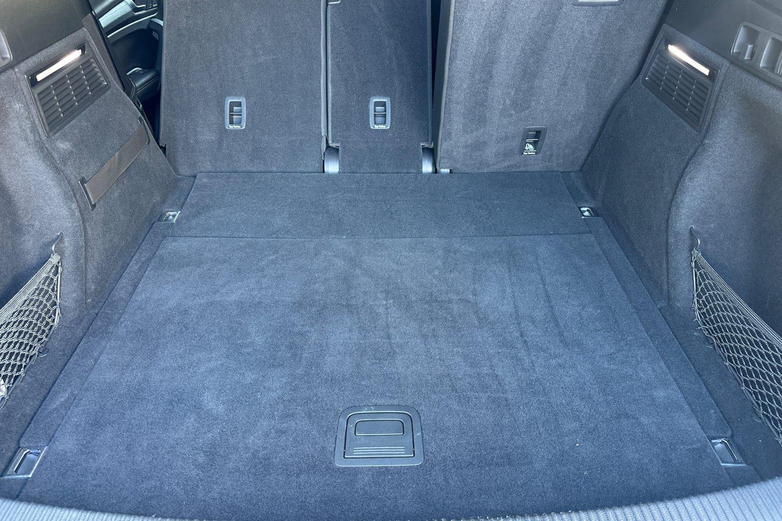 2022 Audi Q5 S line Premium Plus