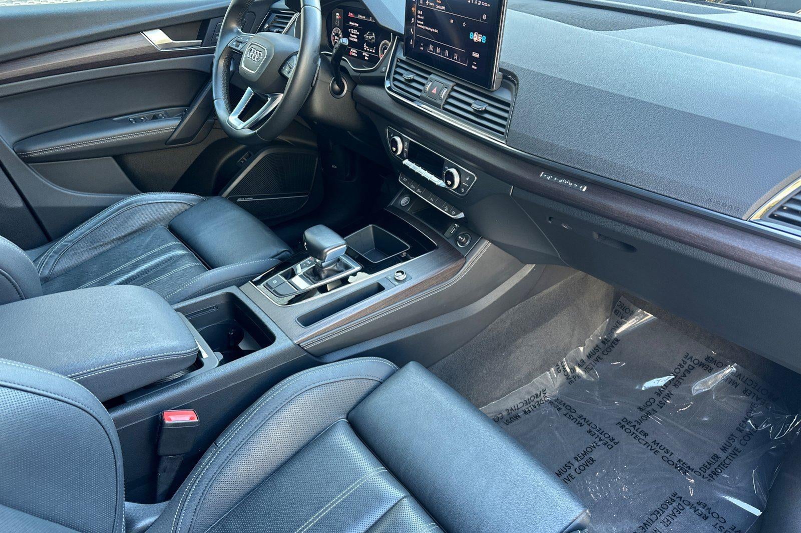 2022 Audi Q5 S line Premium Plus