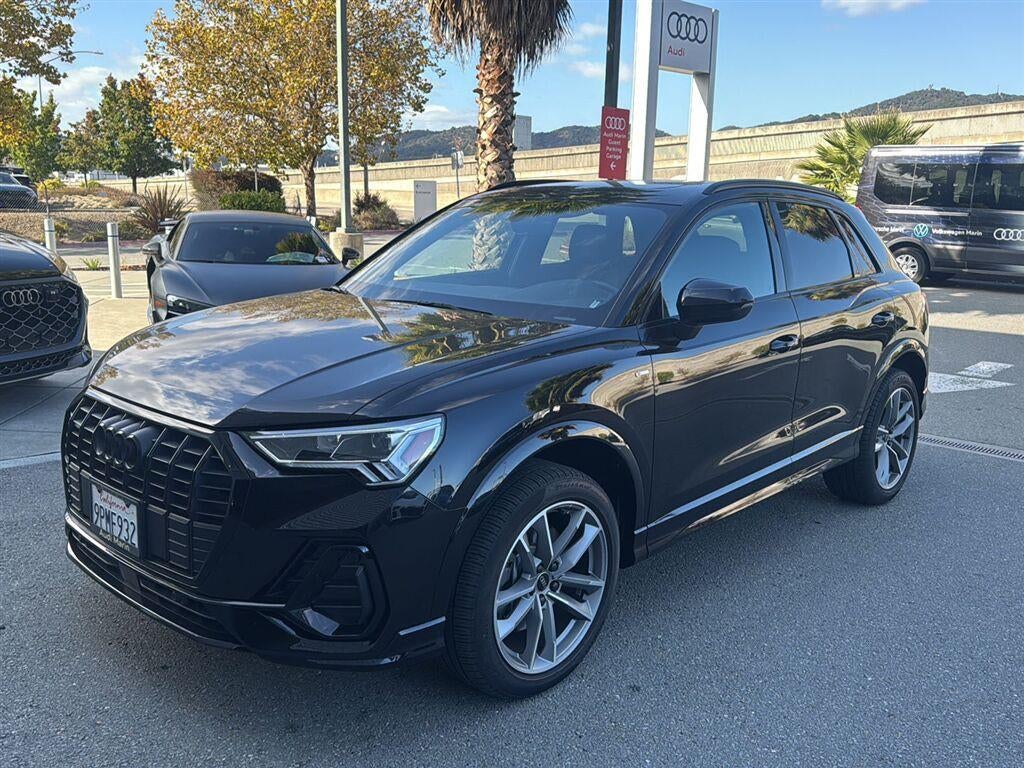 2024 Audi Q3 S line Premium Plus