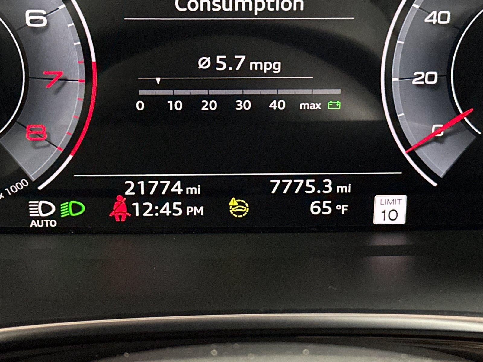 2024 Audi Q3 S line Premium Plus