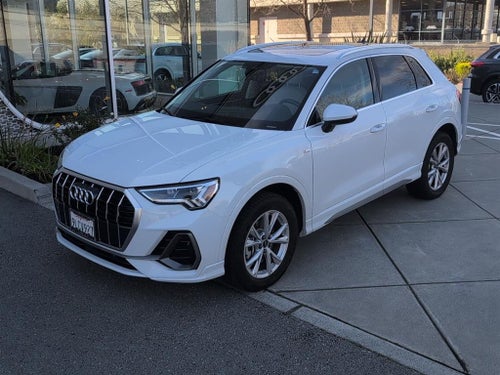 2024 Audi Q3 S line Premium Plus