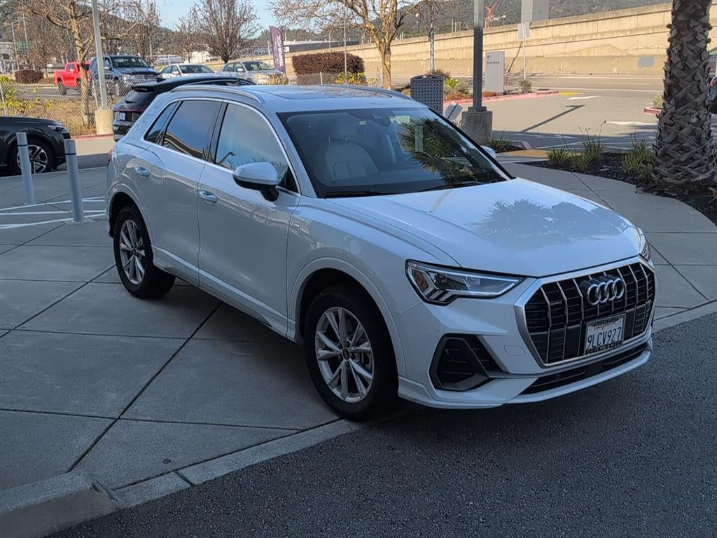 2024 Audi Q3 S line Premium Plus