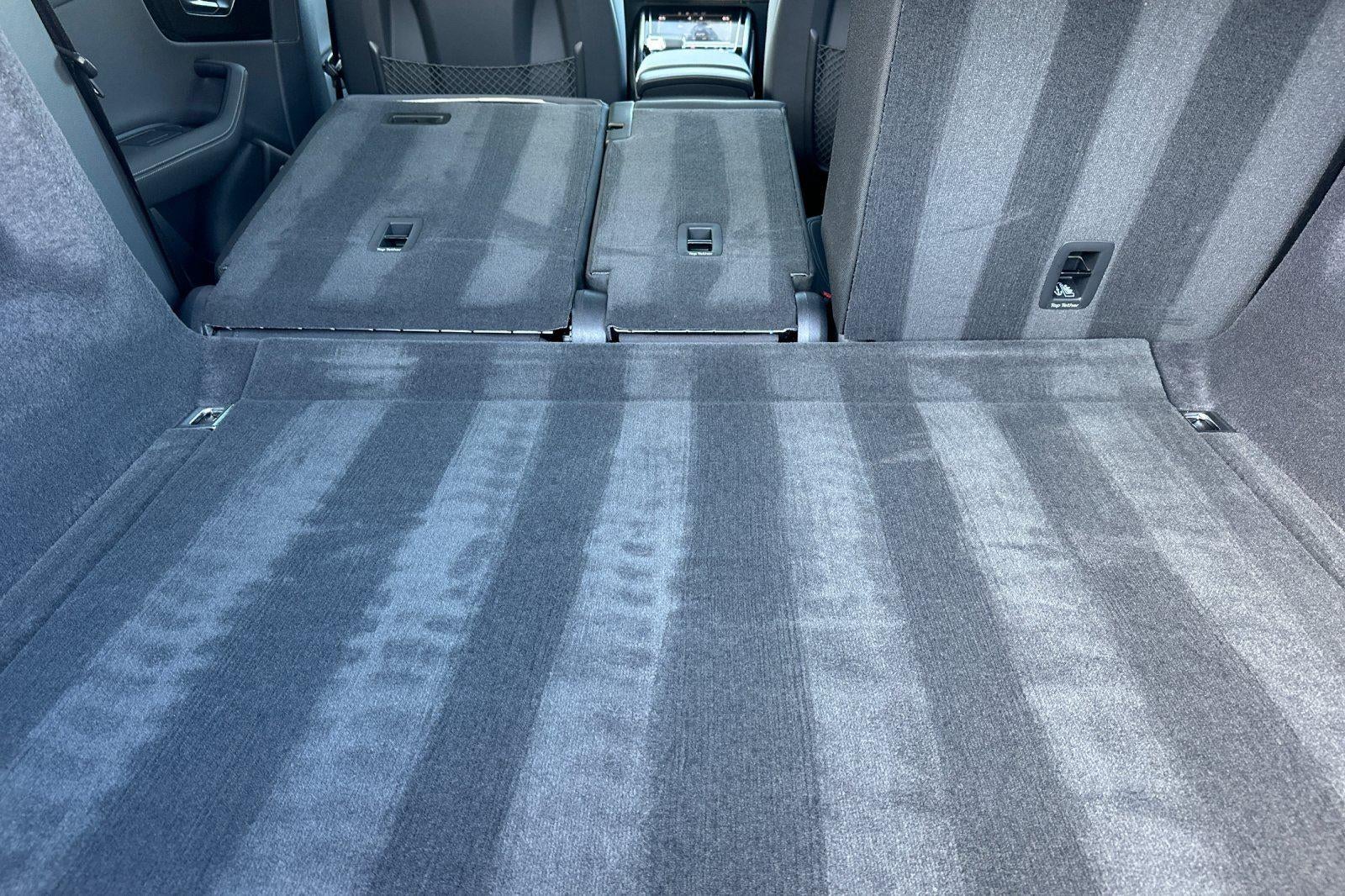 2025 Audi Q8 Premium Plus