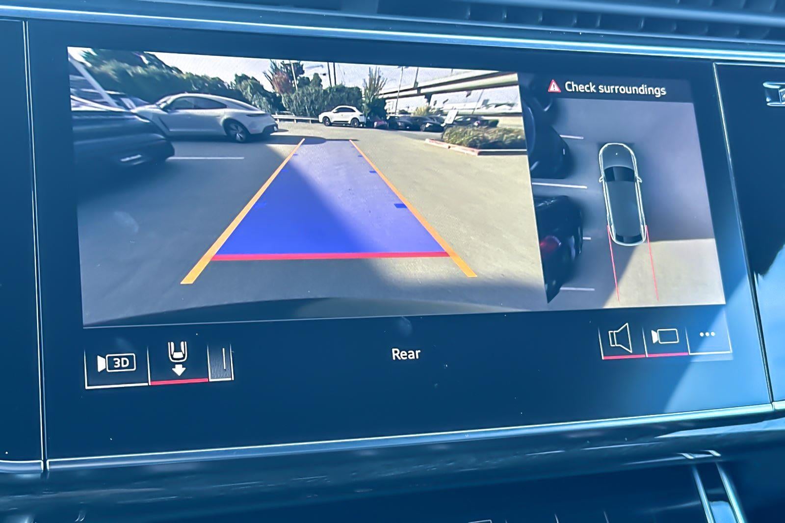 2025 Audi Q8 Premium Plus